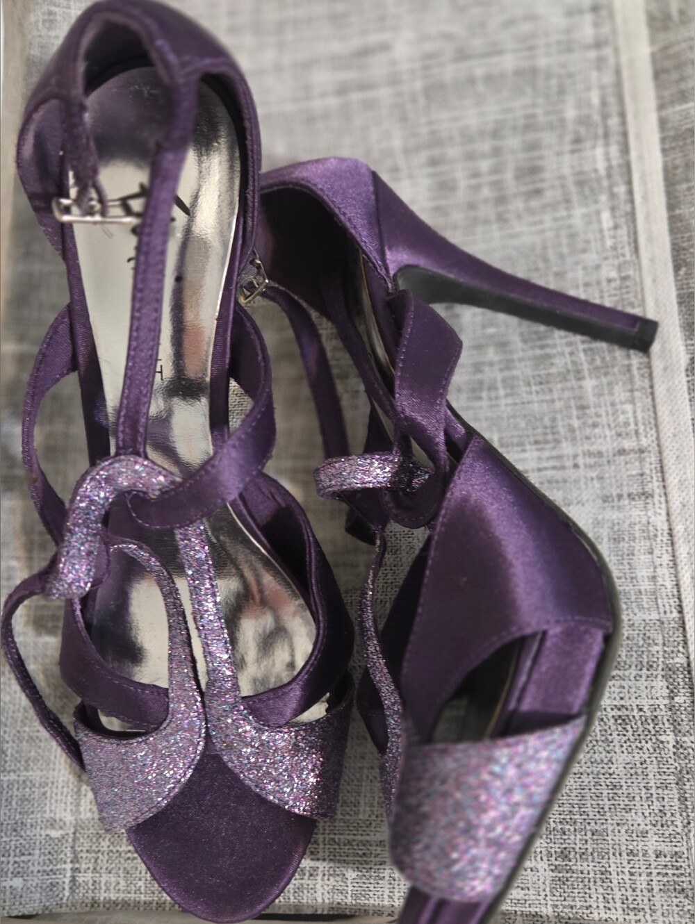 Beautiful FIONI NIGHT PURPLE & GLITTER STRAPPY SANDALS SIZE 8